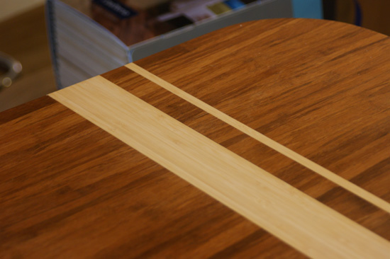 tafel_asymmetrisch_bamboe_ingelegd tafel_asymmetrisch_bamboe_ingelegd