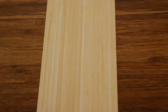 tafel_asymmetrisch_bamboe_ingelegd_detail_1 tafel_asymmetrisch_bamboe_ingelegd_detail_1